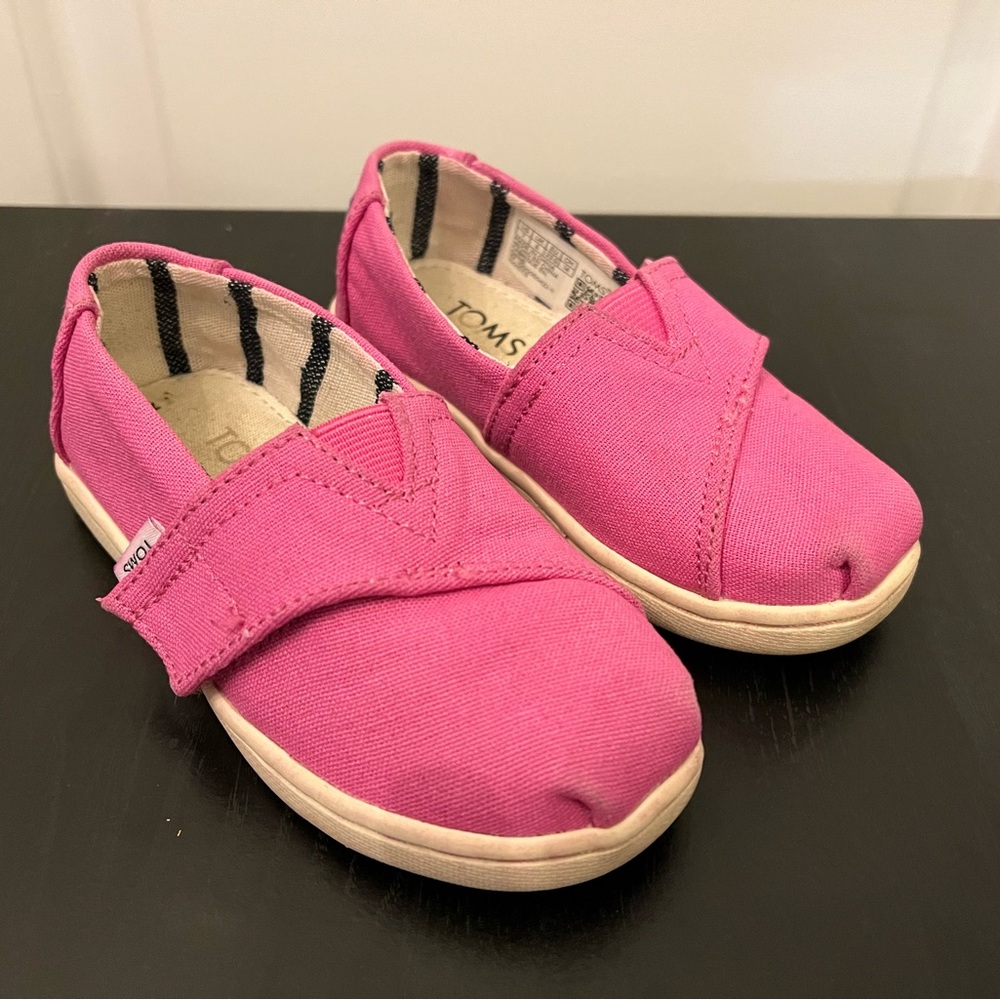 Tom’s toddler size 7